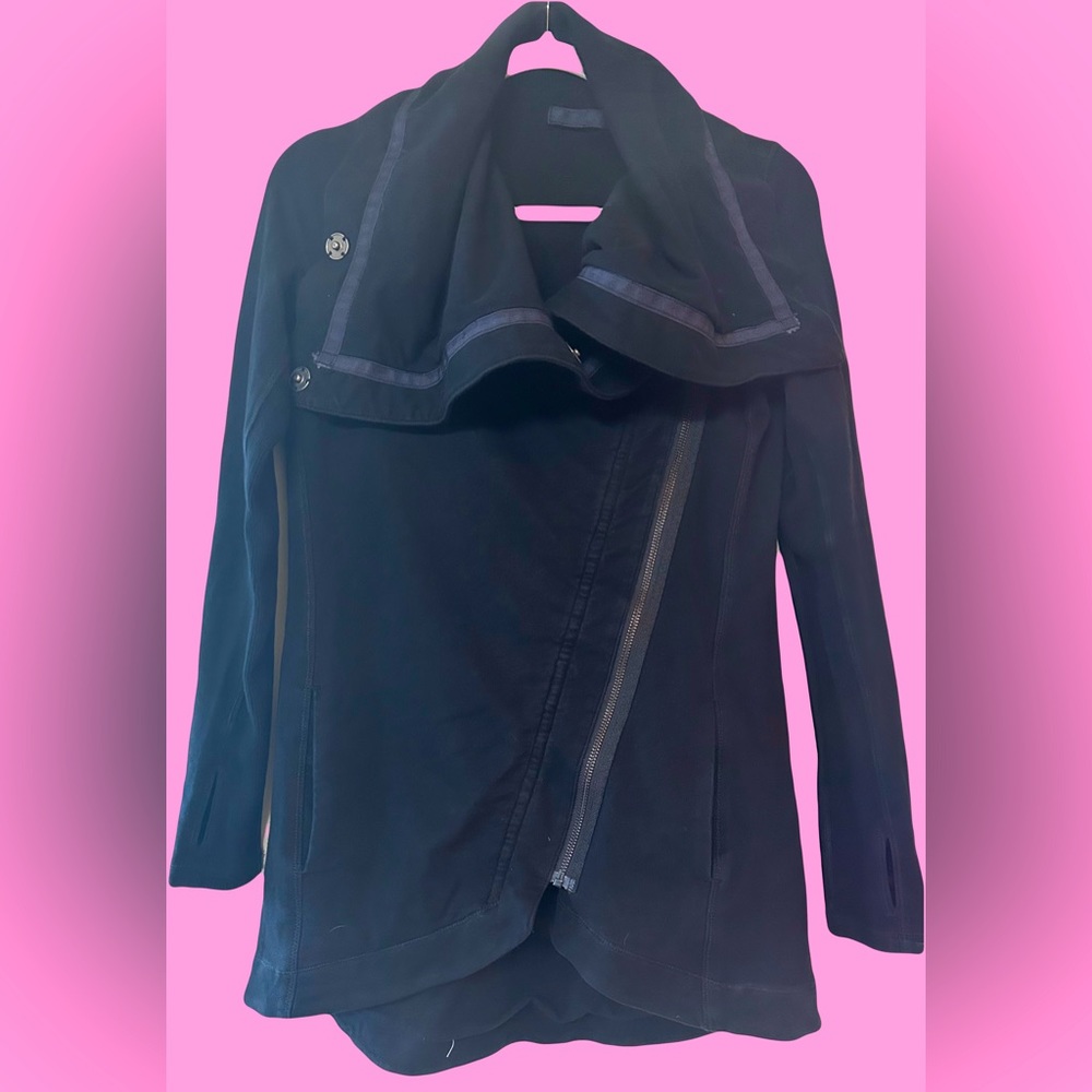Lululemon Black Asymmetric Zip Jacket Size 10